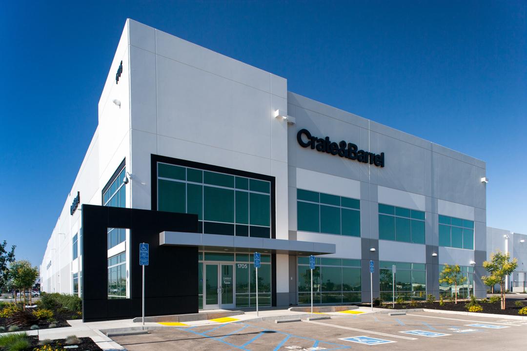 Crate & Barrel Clearance Center & Warehouse BigD Southwest Expert